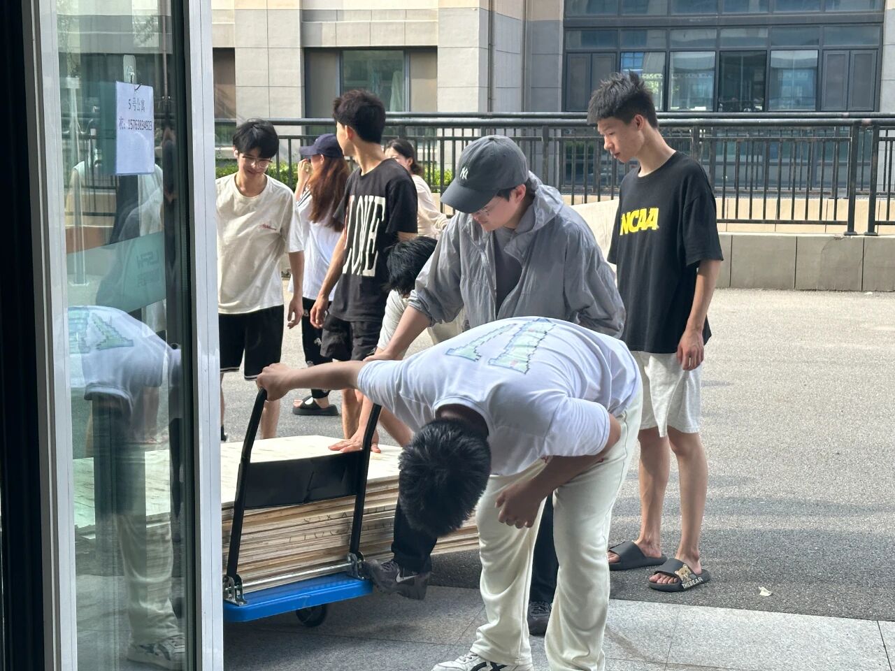 微信图片_20250910181143.jpg