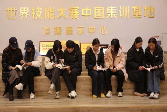 eafc3c7d7fcaf090b4d81e89ca4ead7e.jpg eafc3c7d7fcaf090b4d81e89ca4ead7e.jpg