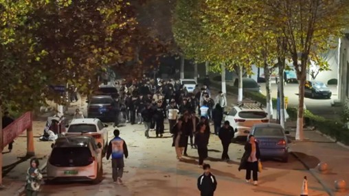 8eba8ce9ca6126b5747f575d4e64149e.jpg 8eba8ce9ca6126b5747f575d4e64149e.jpg