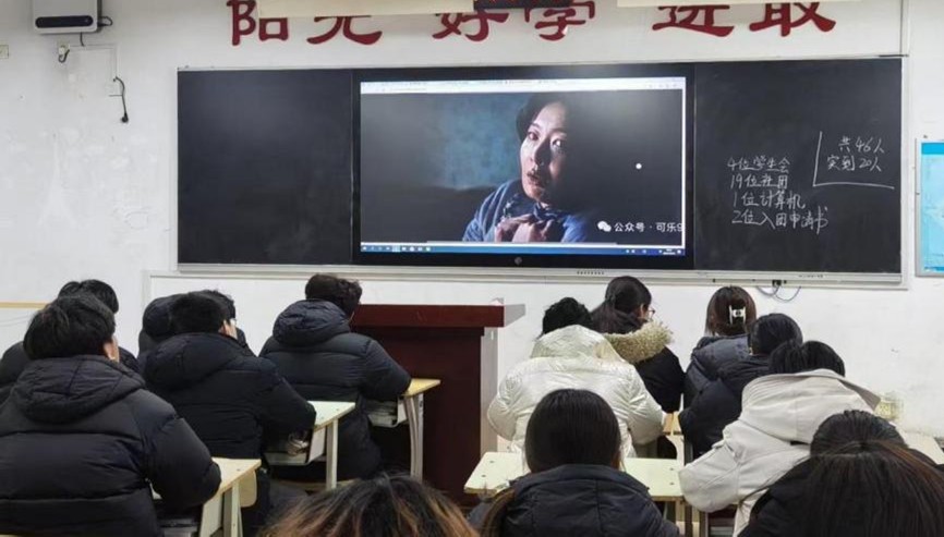 53efbfeba3819a6c4a7c219a65c37702.jpg 53efbfeba3819a6c4a7c219a65c37702.jpg