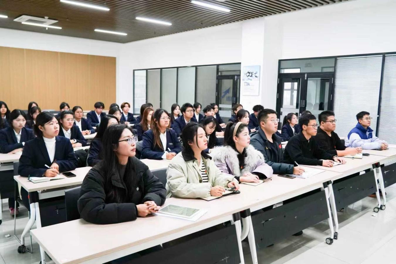 8c9ef4f0a0a621b4ffd7b3d3872b6a33.jpg 8c9ef4f0a0a621b4ffd7b3d3872b6a33.jpg